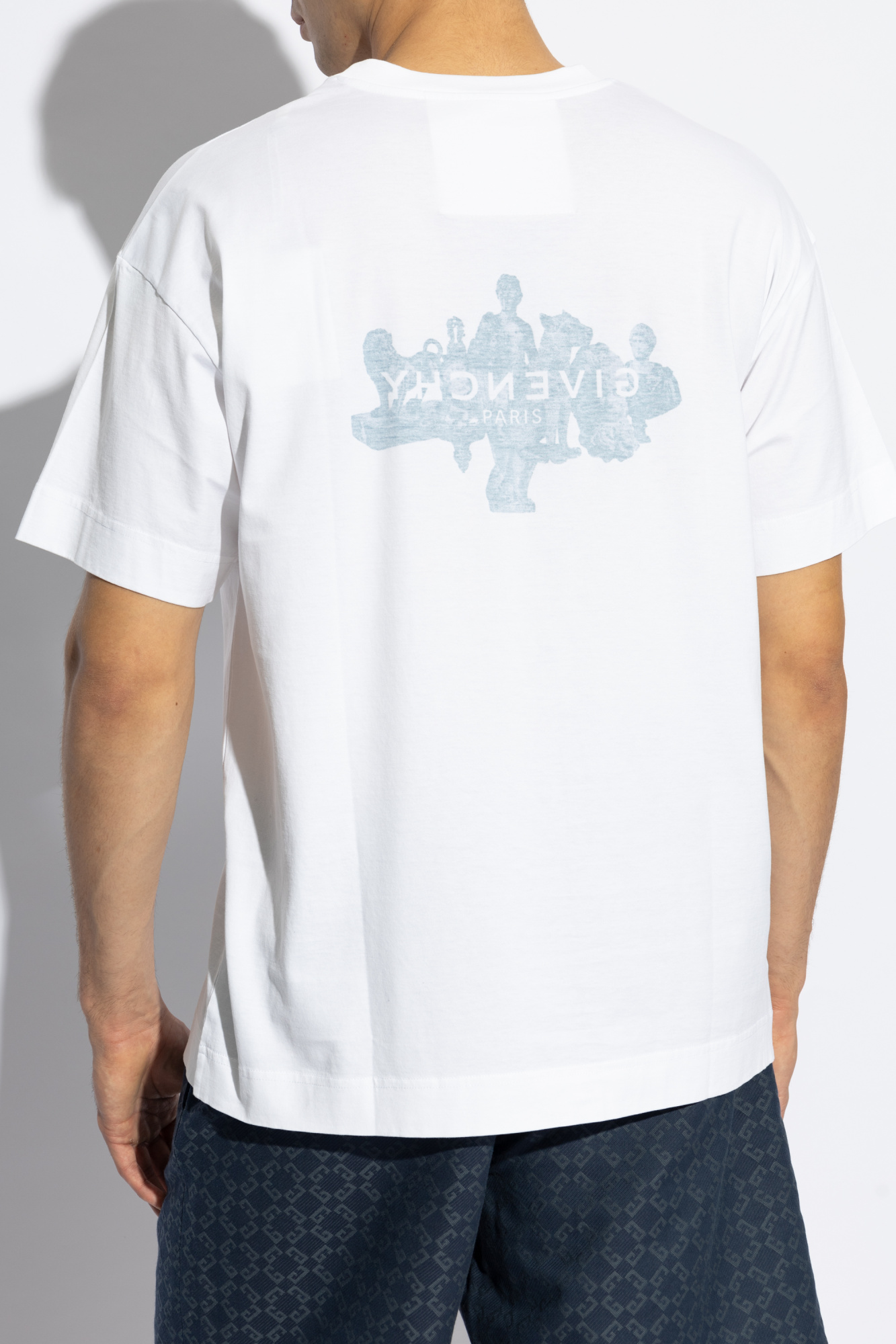 Tシャツ・カットソー GIVENCHY Men T Shirts BM71MG3YPL100 White Givenchy T-shirt with logo | Men's Clothing | Vitkac